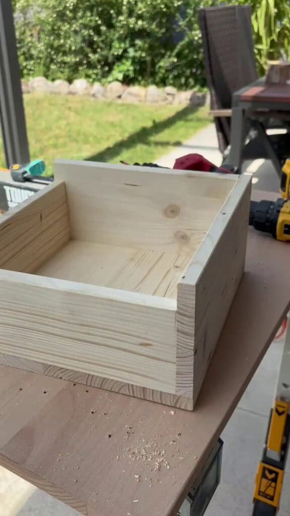 Insektenhotel selber bauen - DIY Bauplan