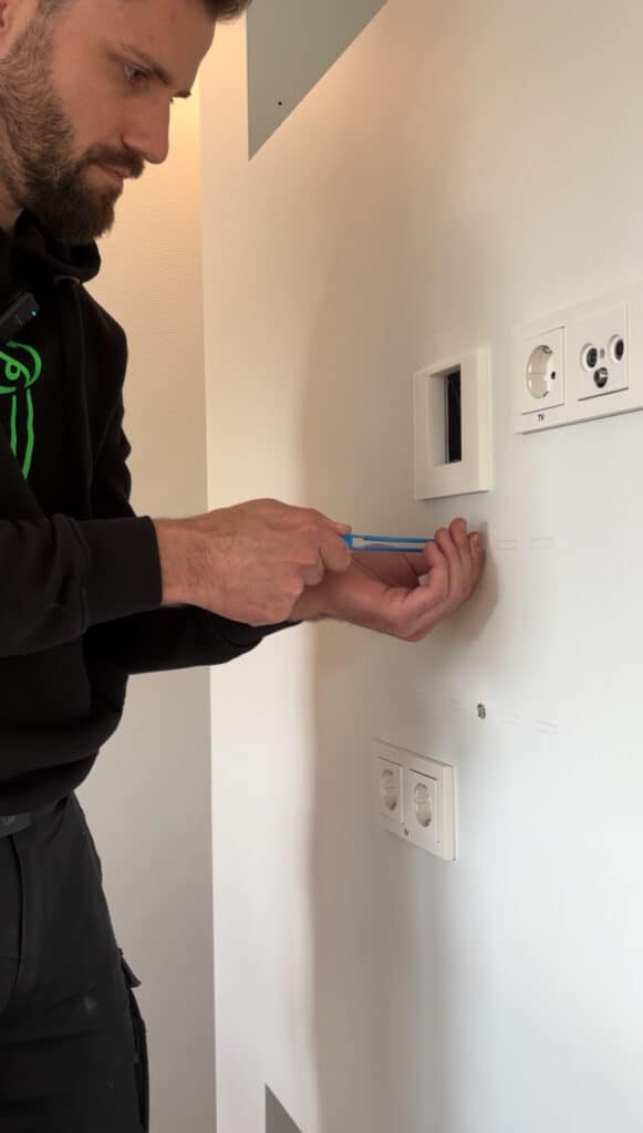 Gipskarton Dübel Fernseher