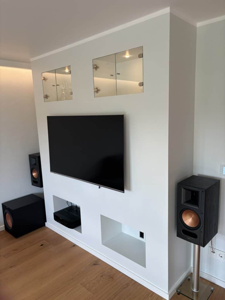 TV an Gipskartonwand befestigen